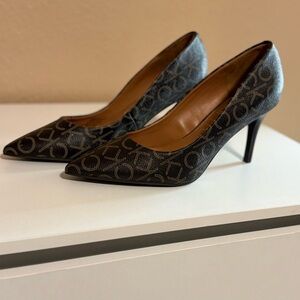 Calvin Klein Giana Brown Monogram Logo Pumps - Size 6.5